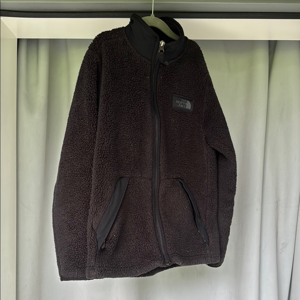 The North Face Black Performance Jacket for Outdoor Adventures